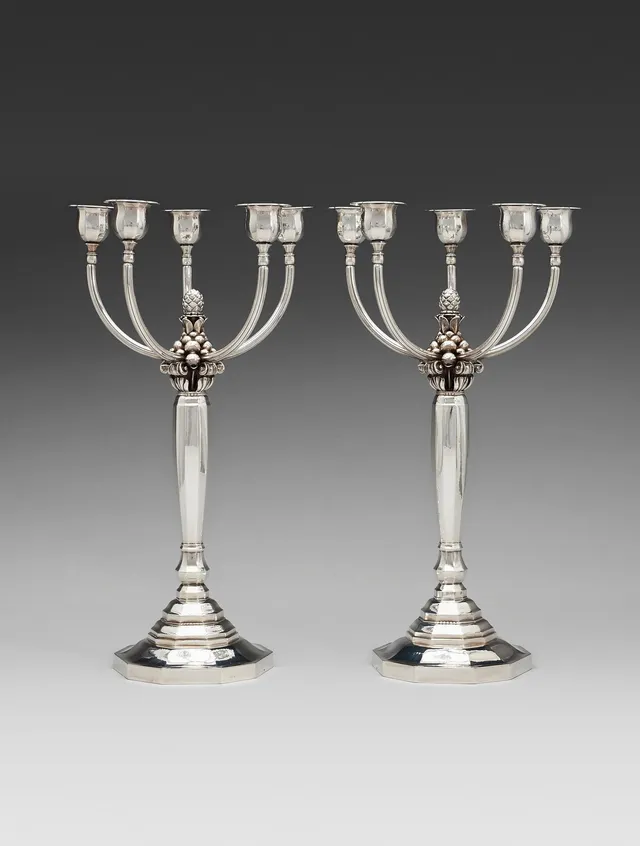 JOHAN ROHDE, kandelabrar, ett par, Georg Jensen, Jensen & Wendel, Köpenhamn 1945-51, sterling.