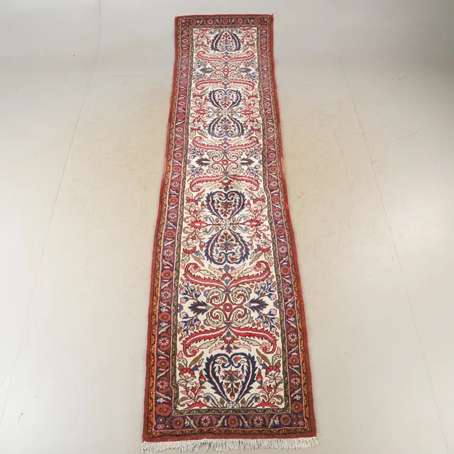 MATTA, orientalisk, 330 x 78 cm.