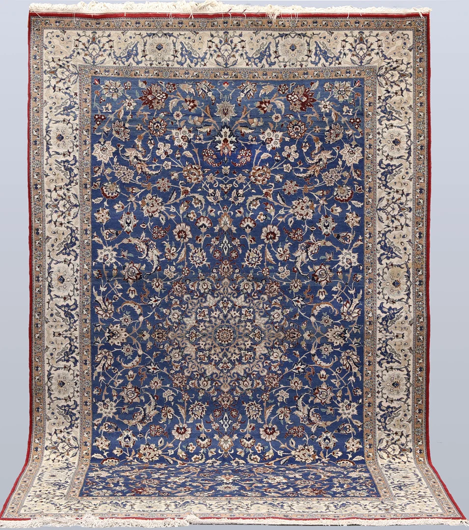 MATTA. Äldre Nain part silk s.k Tuteshk, ca 800.000 knutar/kvm, 273 x 167 cm. — Oriental Carpets & Textiles — Södermanlands Auktionsverk