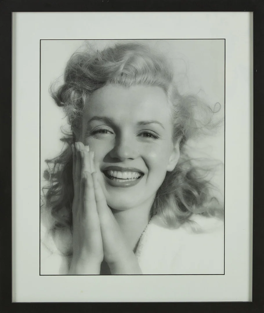 ANDRÉ DE DIENES. Marlyn Monroe, fine art print, stämpelmärkt a tergo och numrerad 135/200, daterad 5/16-2006. — Photography — Stockholms Auktionsverk Sickla