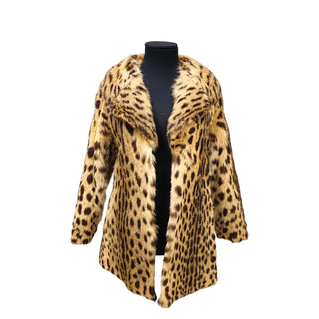CHAQUETON DE PIEL EN ANIMAL PRINT.