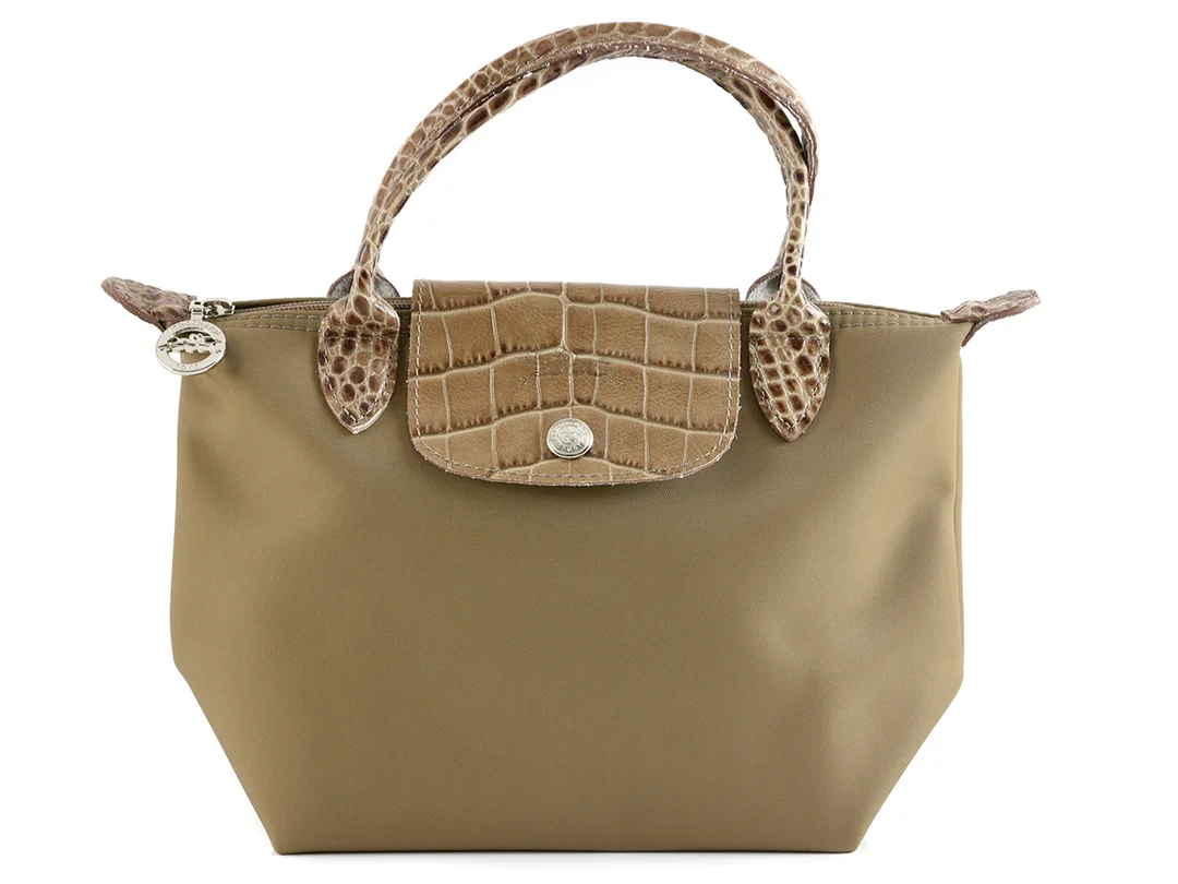 VÄSKA, LONGCHAMP, beieg nylon, beige präglat läder, 18x18x 12cm. — Accessoarer/Väskor — Kaplans