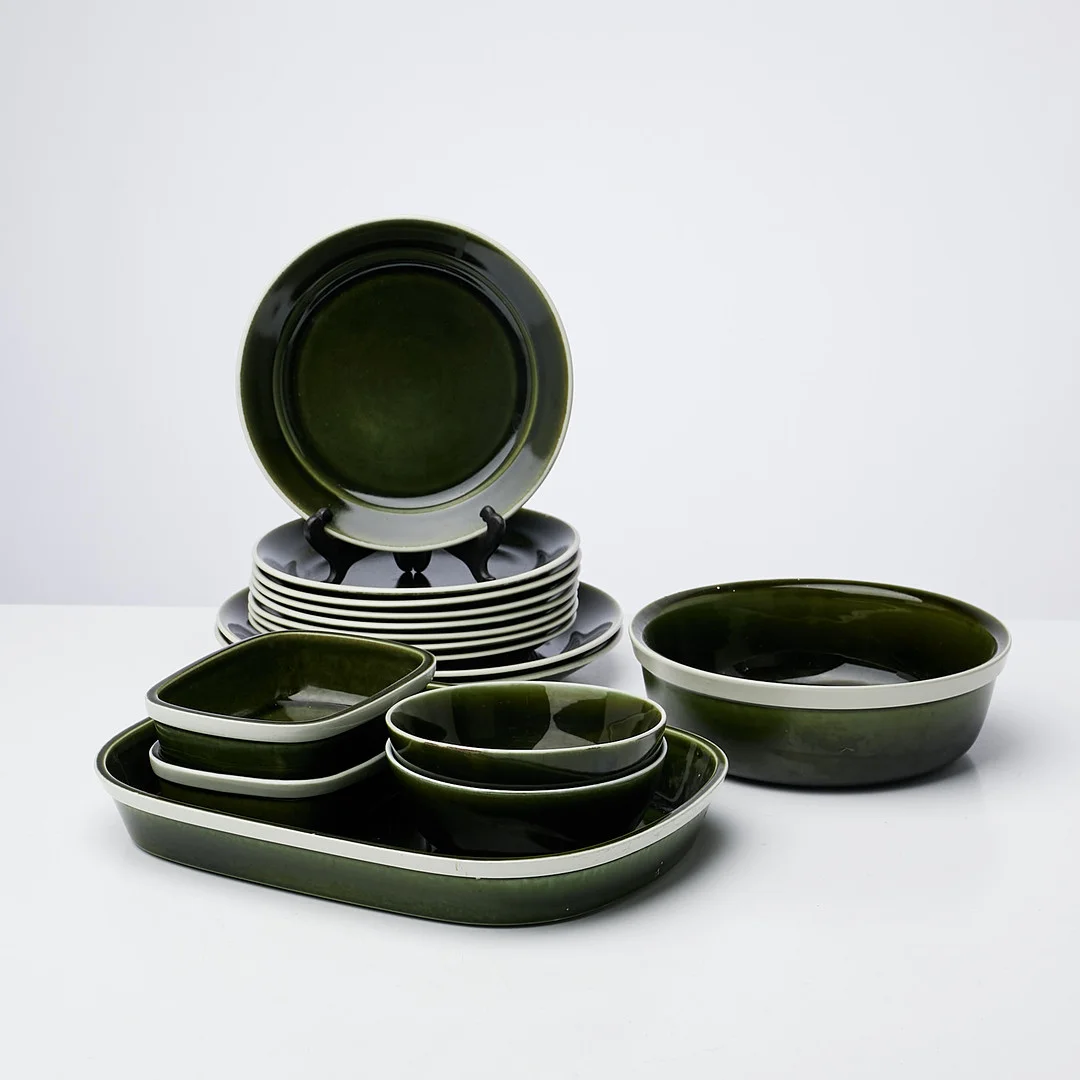 KARIN BJÖRQUIST. SERVISDELAR, 16 dlr, "Vardag", stengods, Gustavsberg. — European — Stockholms Auktionsverk Sickla
