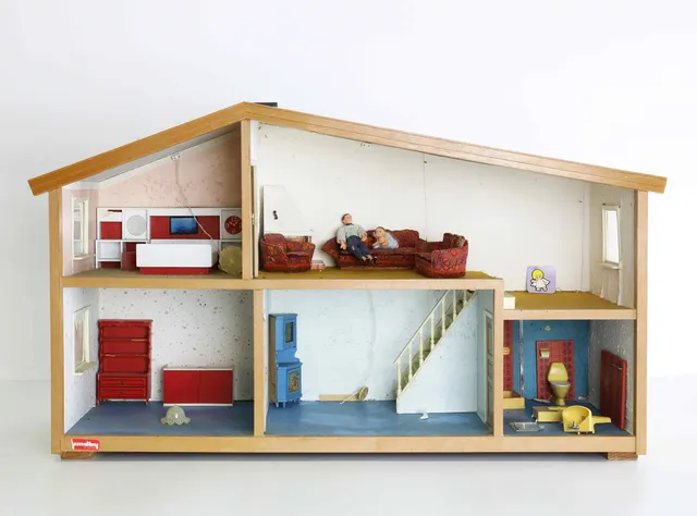 DOCKSKÅP, med tillbehör, Lundby, 1960/70-tal.