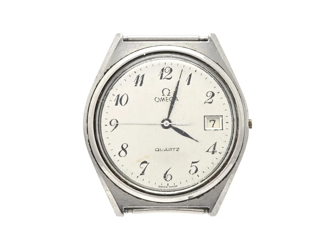 OMEGA, herrur, 35 mm, Cal 1370, Serie nr. 42687786, Ref nr. ST 196.0122, Boett nr. 196.0122 (LL), stål, quartz, plexiglas, datum, defekt, saknar krona/ställaxel, ca 1979. — Klockor/Omega — Kaplans