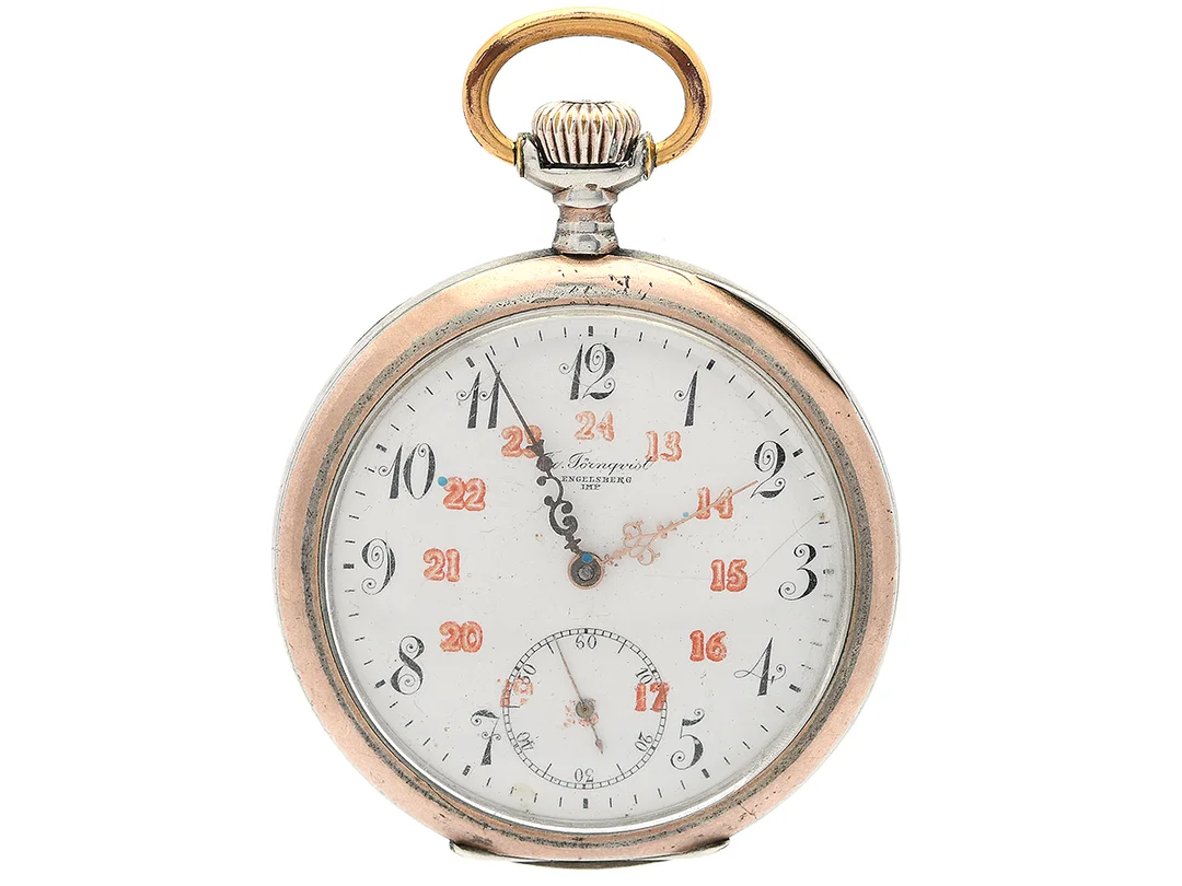 OMEGA, fickur, 51,5 mm, Boett nr. 3758458, silver (800), ankargång, skadad urtavla, defekt, bucklor, ca 1918. — Klockor/Omega — Kaplans