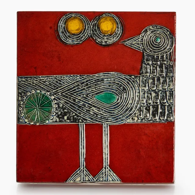 LISA LARSON (SVERIGE, 1931–2024). Väggplakett, stengods, "Drillsnäppa", Gustavsberg, i produktion 1966-1975.