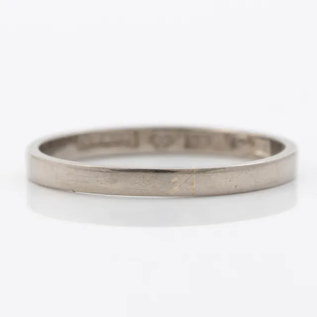 Ring, slät 18K vitguld.