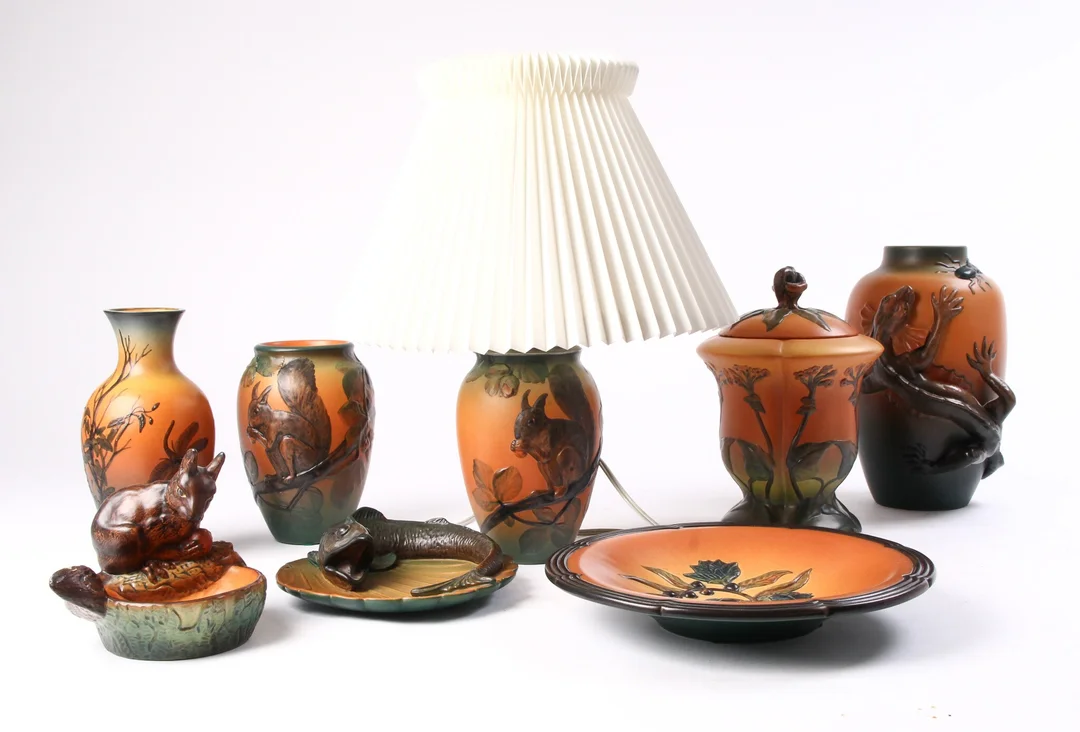 Ibsen's Widow, various vases, dishes, lamps etc. (8) — Glass, porcelain and ceramics/Other glass, porcelain and ceramics — Lauritz