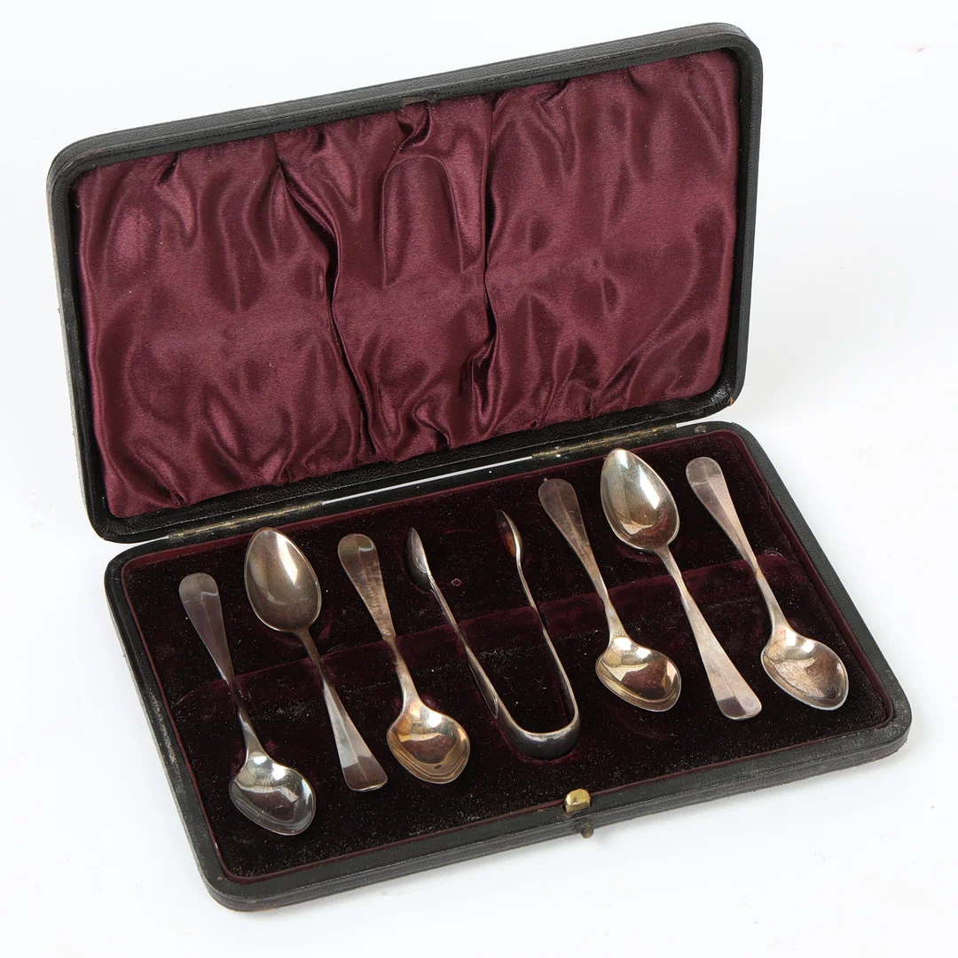 A CASED SET OF VICTORIAN SILVER SPOONS. — Silver — Bishop & Miller