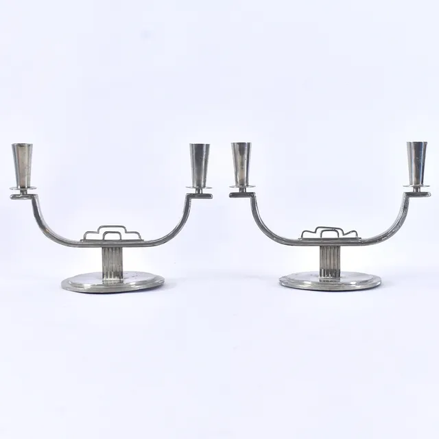CARL EINAR BORGSTRÖM. kandelabrar till 2 ljus, 1 par, tenn, Swedish Modern, Ystad Metall 1930.