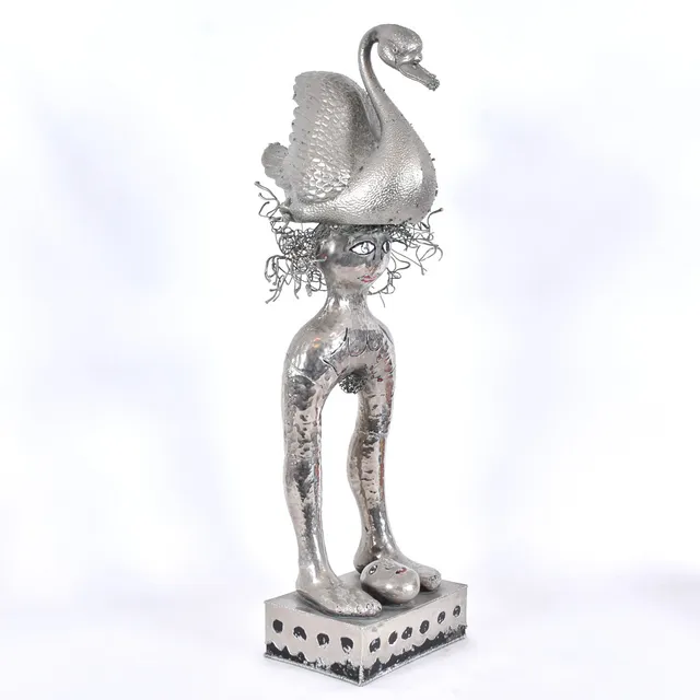WALTER BENGTSSON. skulptur, kromad och emaljerad koppar, "Svanen, Leda och jag".