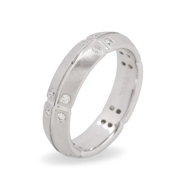 TIFFANY & CO. "Streamerica"-diamantring af 18 kt hvidguld med brillantslebne diamanter.