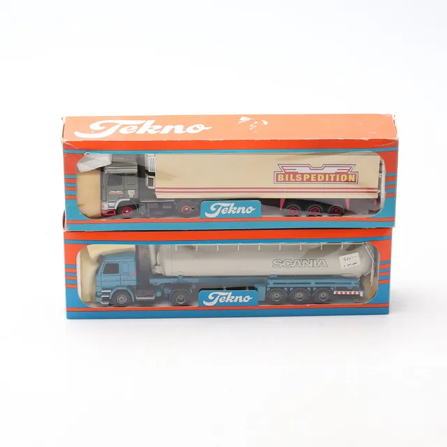 MODELLASTBILAR, 2 st, skala 1:50, Tekno, Nederländerna.