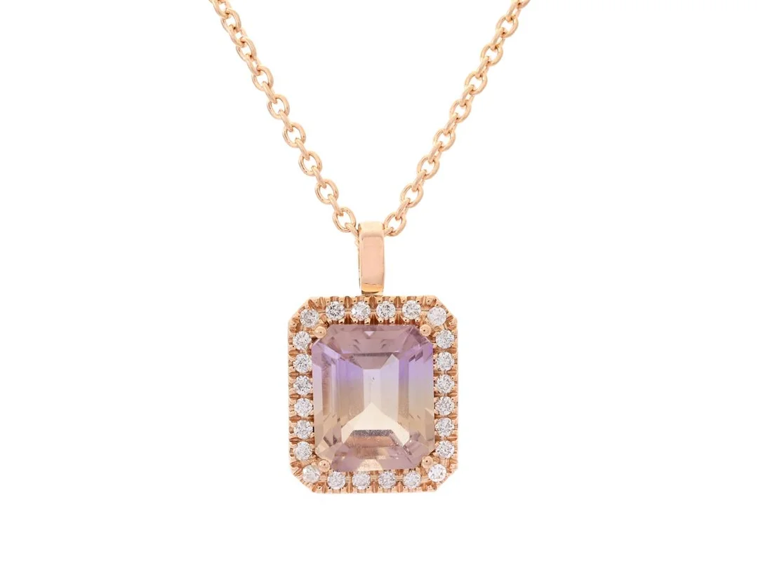MIGELLI, hänge/kedja, 18K roséguld, smaragdslipad ametrin, briljantslipade diamanter ca 0,24 ctv, höjd 19 mm, längd 42/45 cm, vikt 6,1 g, repor på ametrinen. — Smycken/Collier — Kaplans