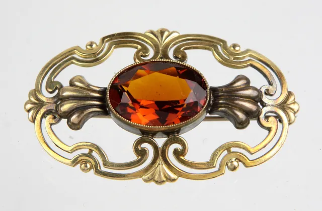 JUGENDSTIL BROSCHE.