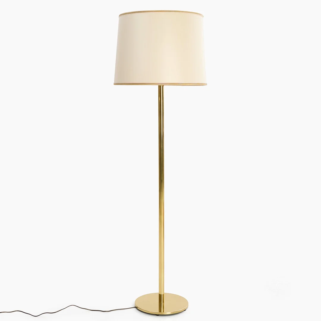 GOLVLAMPA, Tr & Co, Norge, 1900-talets andra hälft, etikettmärkt, mässing. — Floor lights — Crafoord Auktioner Stockholm