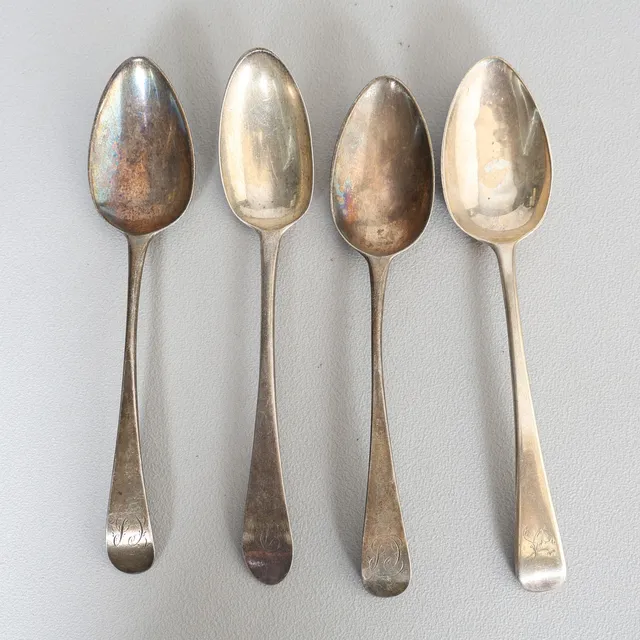 FOUR GEORGE III SILVER SPOONS (4).
