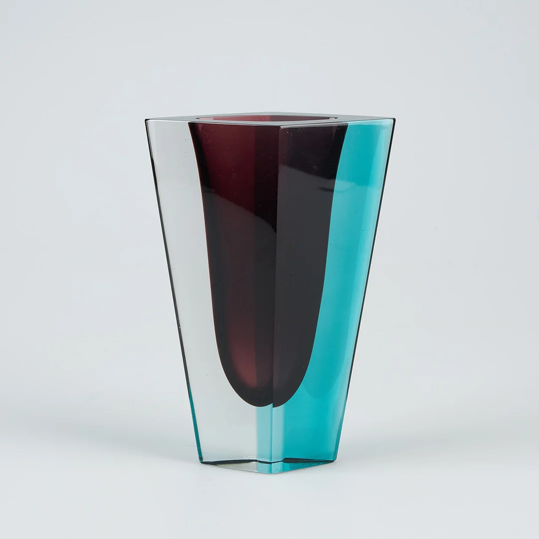 KAJ FRANCK. VAS, "Prisma", glas, signerad K. Franck Nuutajärvi Notsjö -56. — Art glass — Stockholms Auktionsverk Helsinki