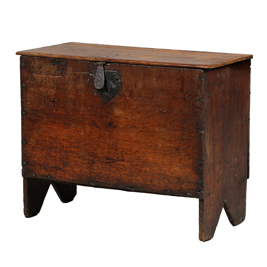 A SMALL 17TH CENTURY OAK BOARDED CHEST. — Other — Bishop & Miller