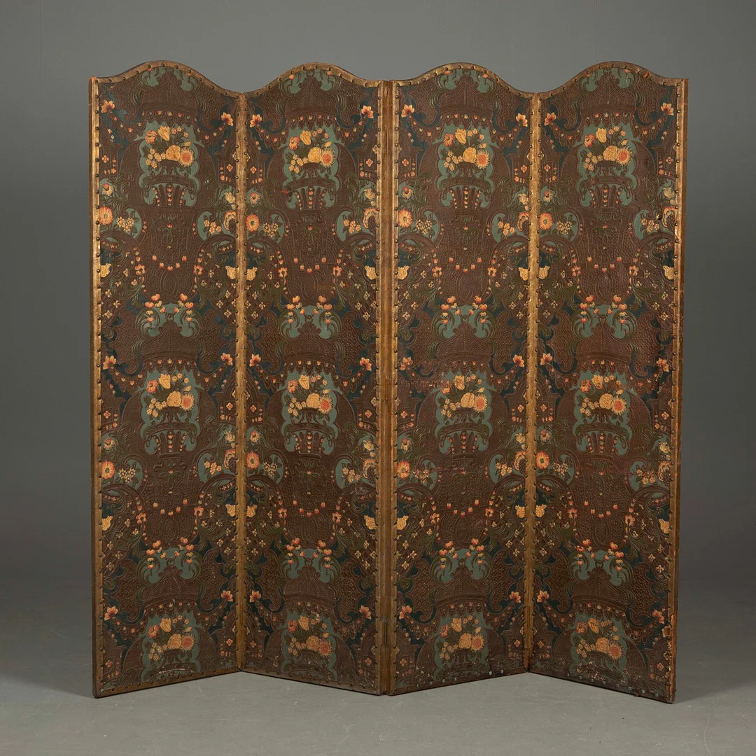 A LATE 19TH CENTURY THREE-FOLD ROOM SCREEN. — Other — Lots Road Auctions