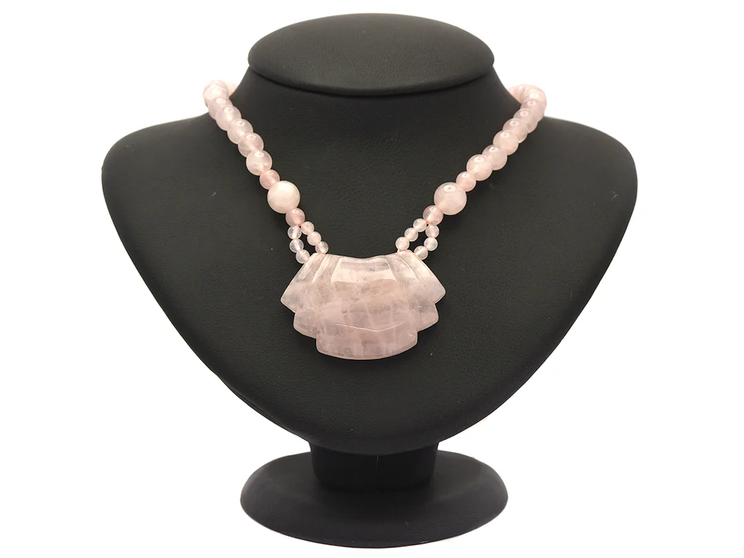 COLLIER, rosenkvarts, längd ca 75 cm, vikt 84,1 g. — Smycken/Collier — Kaplans