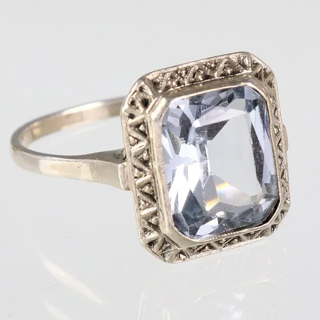 ART DECO RING, Silber 935.