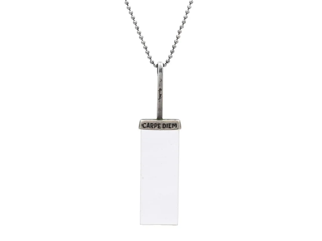 EFA ATTLING, hänge med kedja, sterlingsilver, förstoringsglas, längd 59 cm, vikt 20,5 g. — Smycken/Hänge med kedja — Kaplans