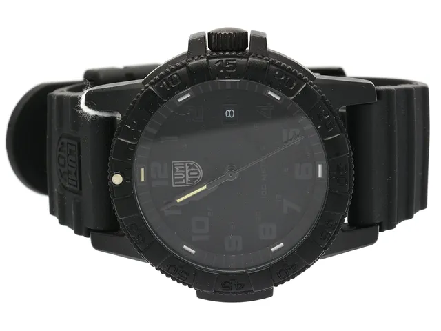 Luminox, Sea Turtle, nr.0320-1GBq H-3 LX, herrur, 44mm, plast, quartz, datum, mineralglas, gummiband
