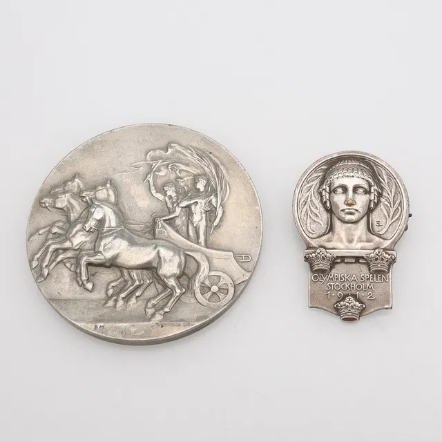 MINNESMEDLJ & PIN, VITMETALL, FÖR OLYMPISKA SPELEN I STOCKHOLM 1912.