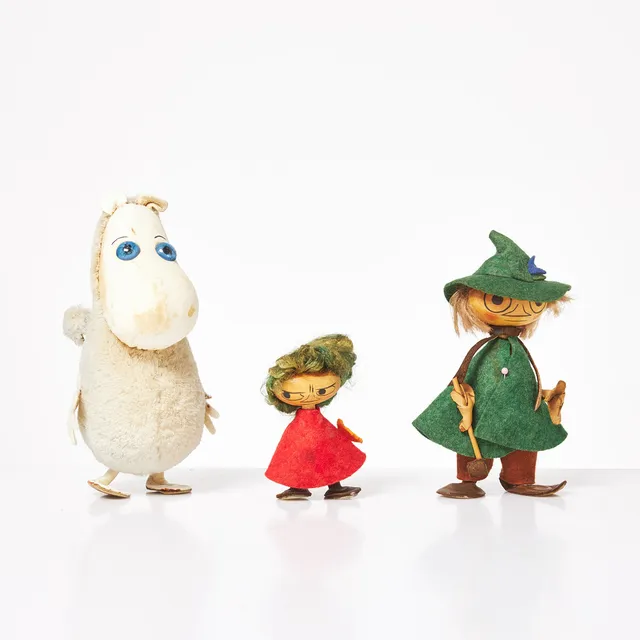ATELIER FAUNI. Figurer, 3 st, "Mumin", "Snusmumriken" och "Lilla my", Finland, textil och läder, 1955-71, märkt undertill.