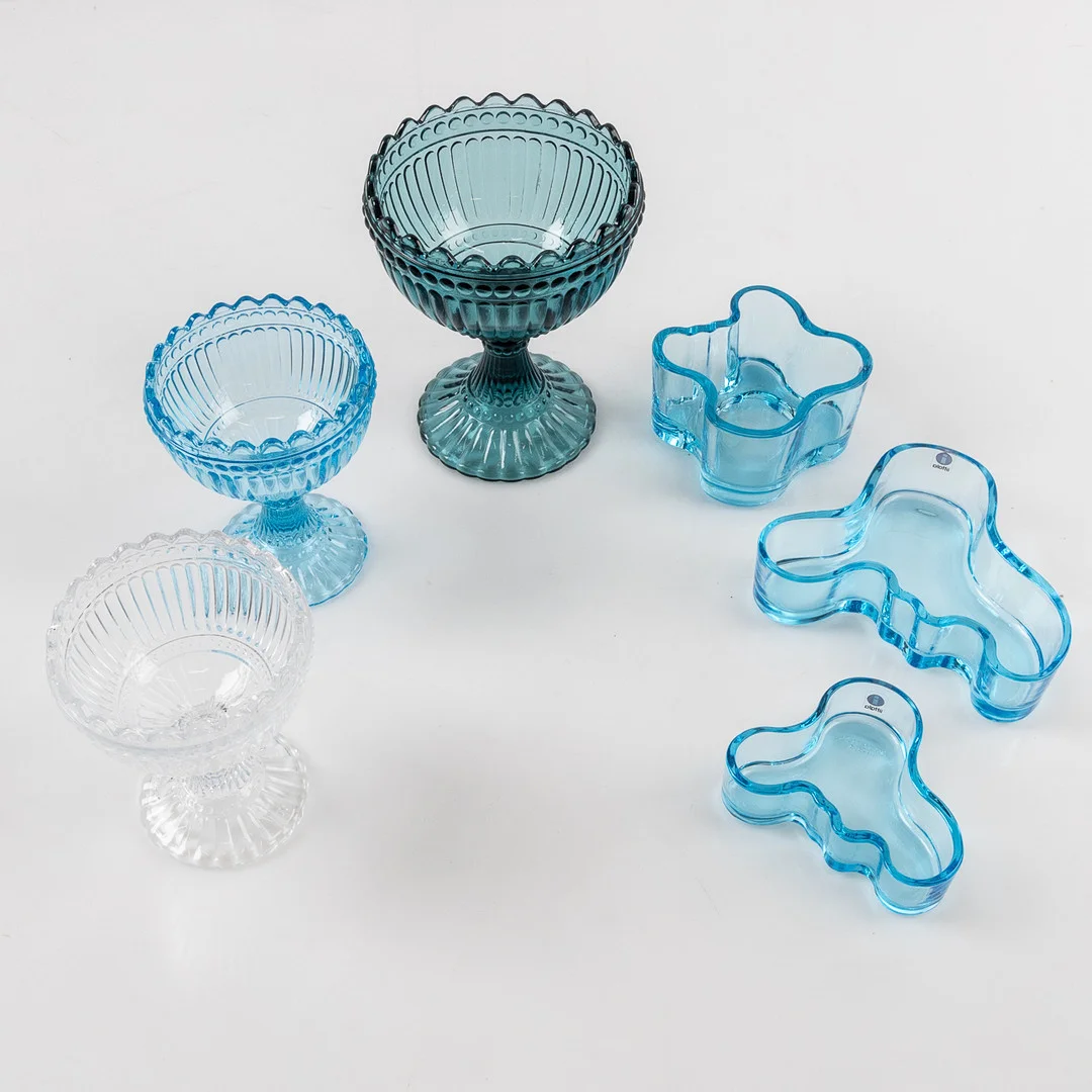 PARTI GLAS, 6 delar, IIttala samt Marimekko, modern tillverkning. — Utility glass — Stockholms Auktionsverk Helsingborg