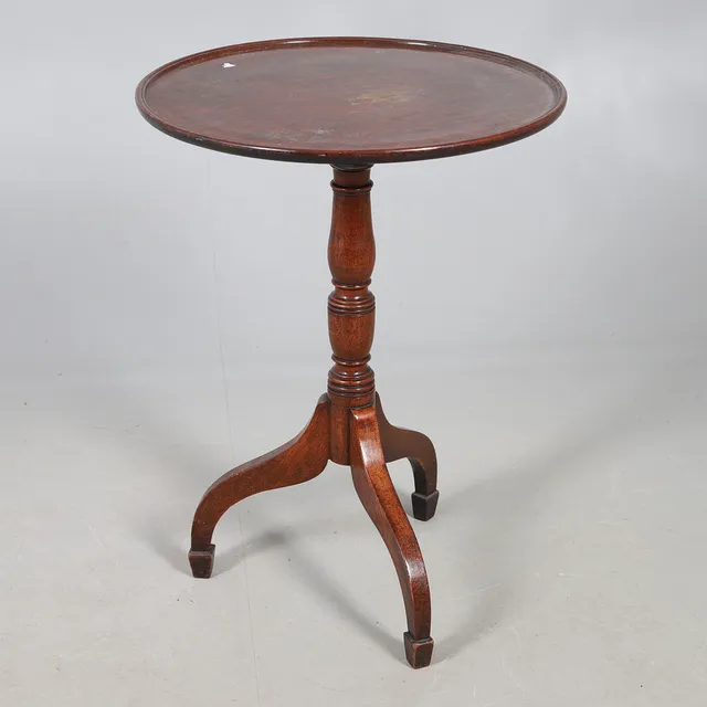 19TH CENTURY MAHOGANY TILT-TOP TRIPOD TABLE.