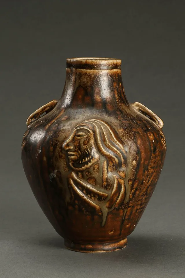 Jais Nielsen vase nr 20248.