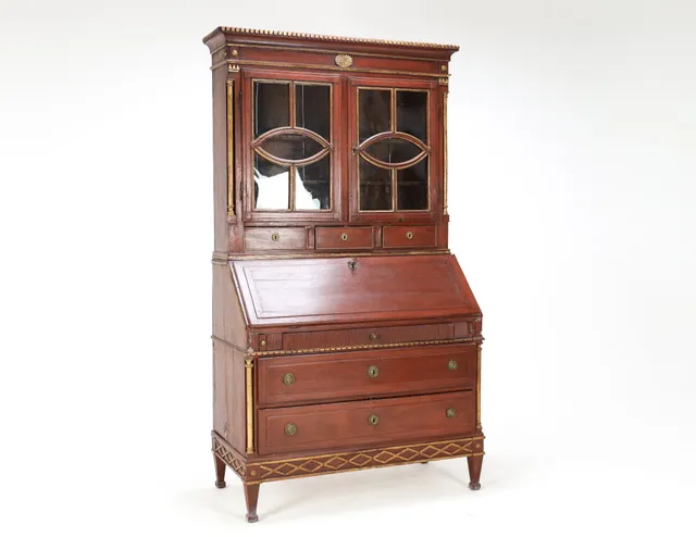 Painted chatol with display case top - 18th/19th century