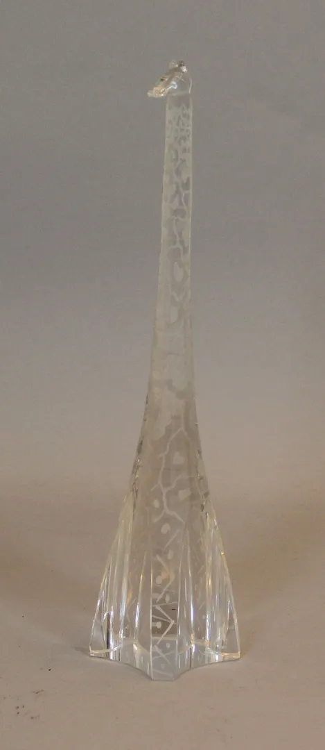 VICKE LINDSTRAND. Glasskulptur. Giraff. Märkt Kosta 95729. Signerad Lindstrand.