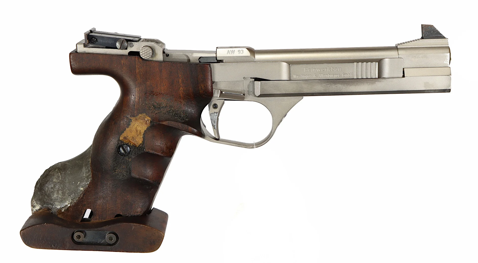 PISTOL, fabrikat Feinwerkbau, modell AW93, kaliber .22lr, tillv.nr 2806. — Pistols — Walter Borg