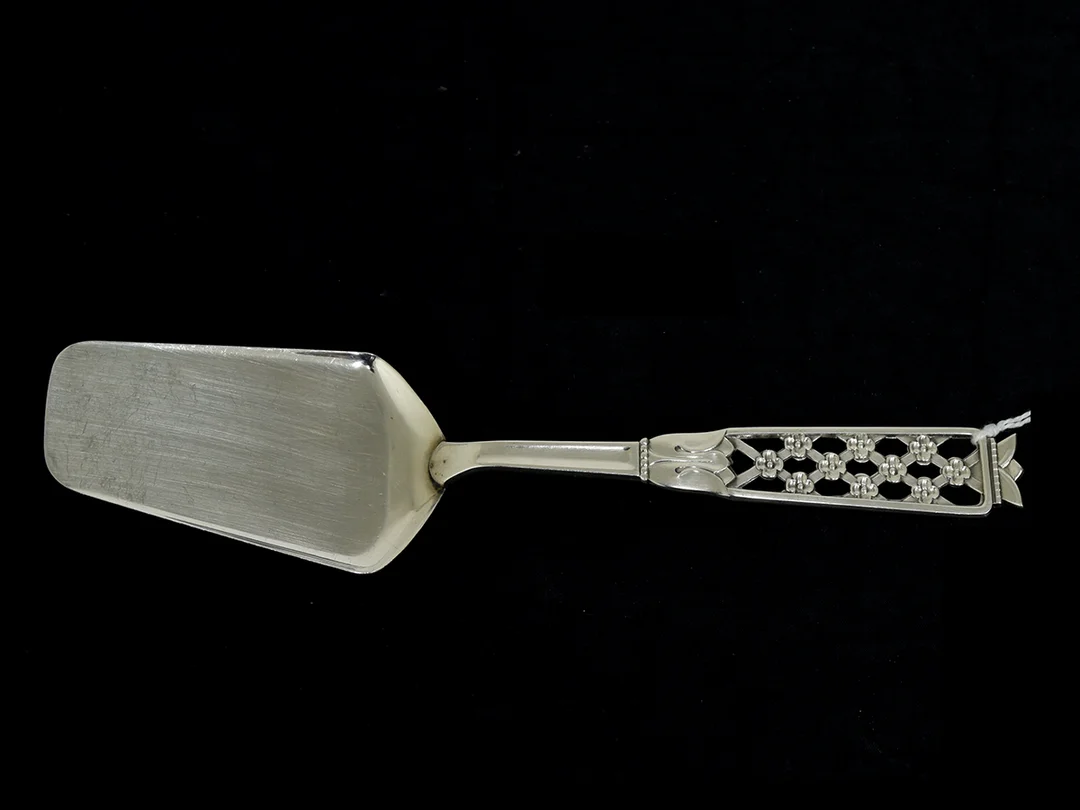 Tårtspade GESON Modell Princess, Silver, 1964, K&EC Ceson Guldvaru Ab, 48,4g, 20,5x5,0cm — Silver/Matsilver — Kaplans