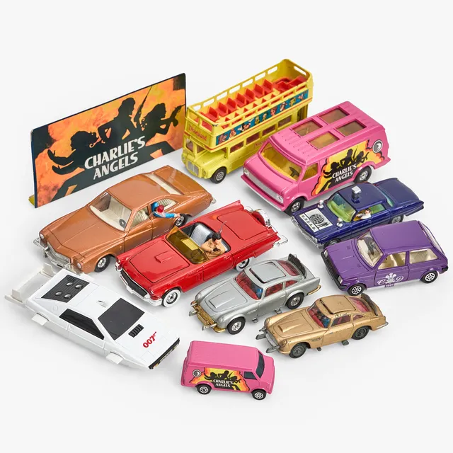 CORGI TOYS. Modellbilar, 10 st, bland annat James Bond 007 Aston Martin & Lotus Esprit.