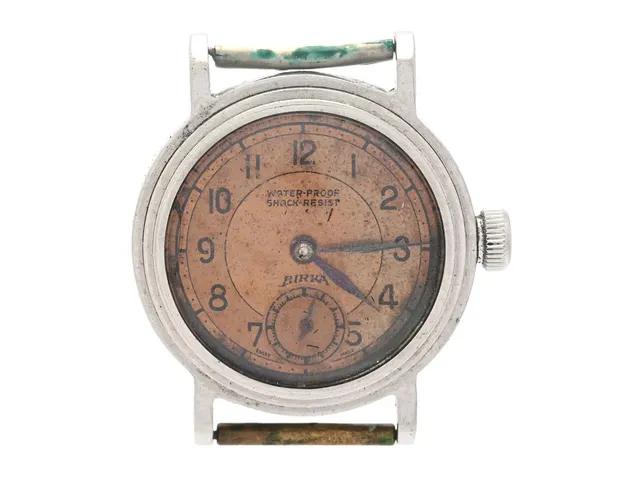 BIRKA, herrur, 29 mm, Boett nr. 9140 (LL), stål, manuell, plexiglas (skadat), liten sekundvisare, skadad urtavla, gravyr, ca 1940.
