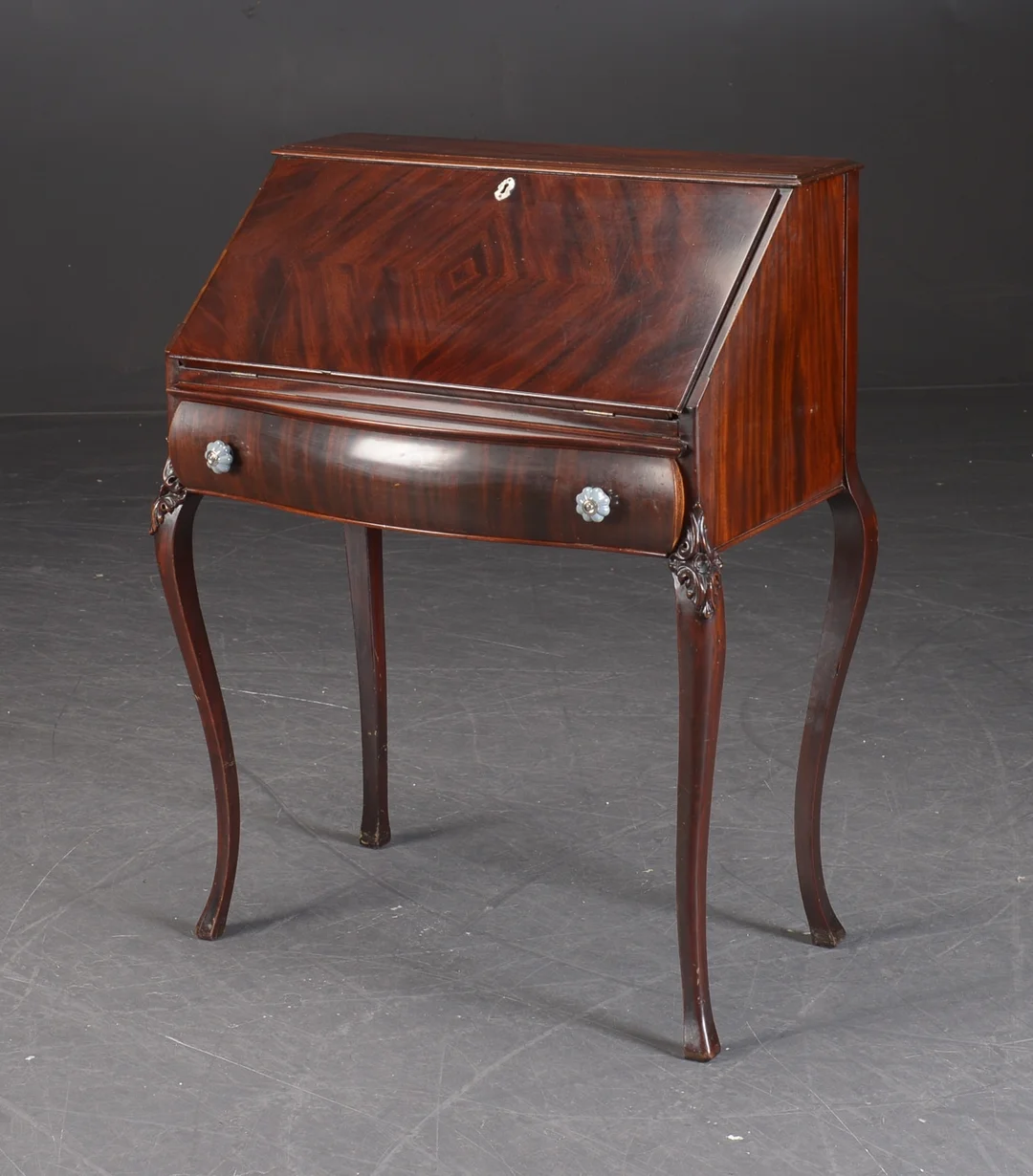 Chatol af mahogni 1900-tallet — Furniture/Cabinets, chests of drawers — Lauritz