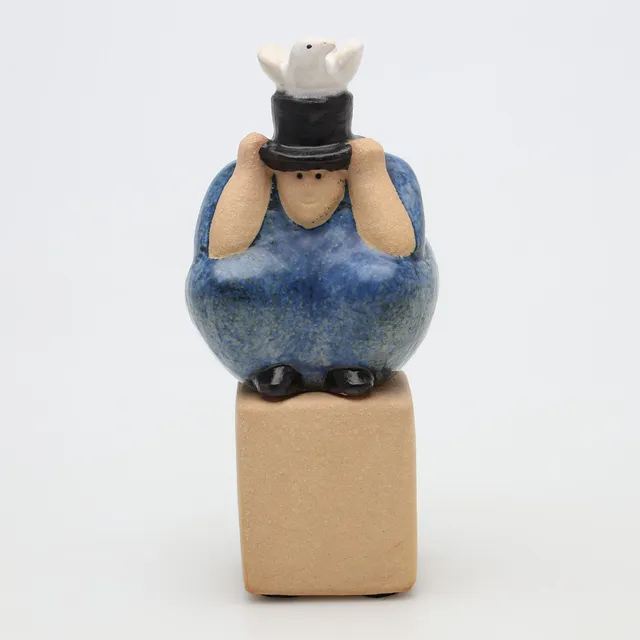 LISA LARSON. FIGURIN, stengods, "Trollkarl", Gustavsberg.