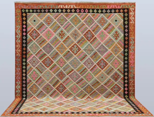 ORIENTMATTA. Kelim klassisk design, 298 x 256 cm.