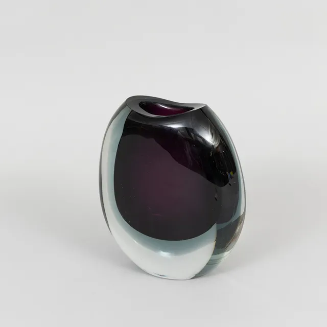 VICKE LINDSTRAND. Vas, underfångsglas, Kosta.