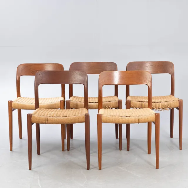 NIELS O. MØLLER. J.L. Møller Møbelfabrik. Stühle, Modell #75, Dänemark, 2. Hälfte 20. Jh. (5).