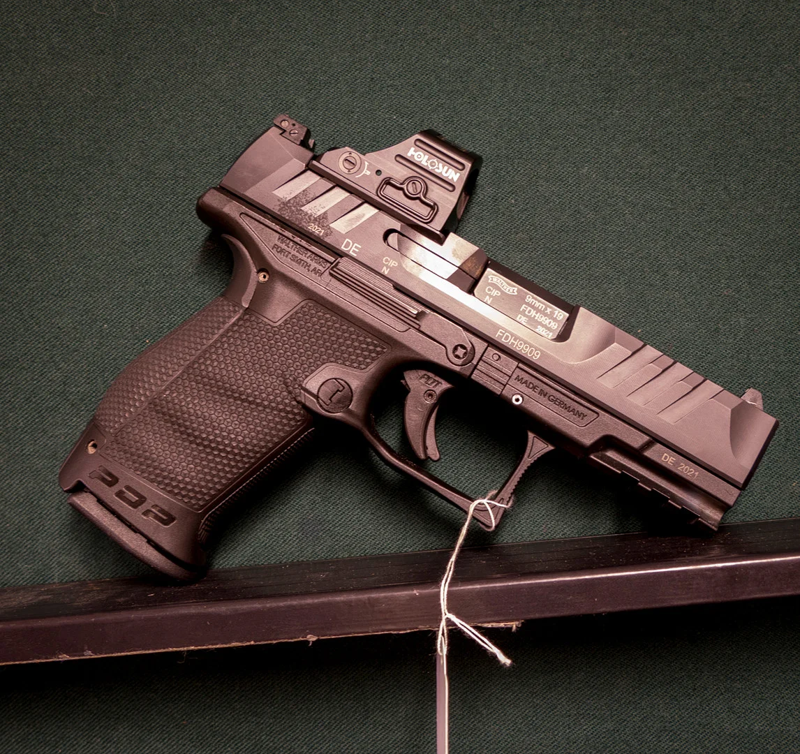 Pistol Walther Kal.9x19. Tillv.nr. FDH9909. — Pistols — Mauritz Widforss