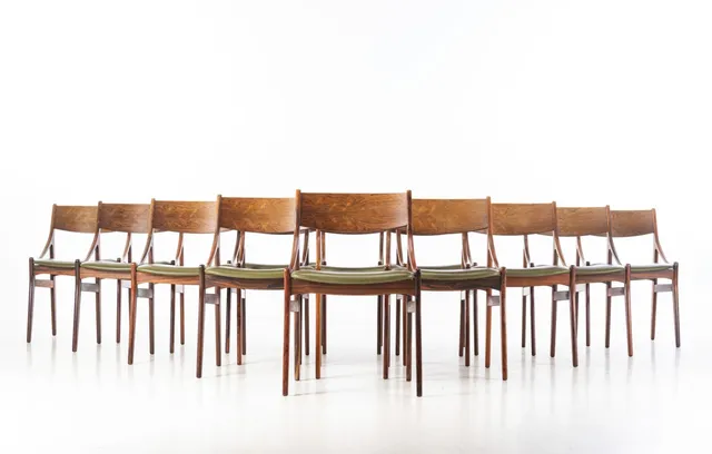 Vestervig Eriksen. 12 Dining chairs with rosewood frames (12)