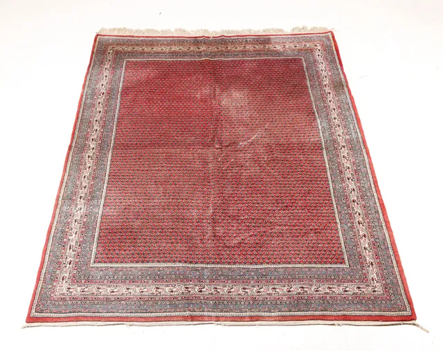 Persian Mir carpet, 331x242 cm.