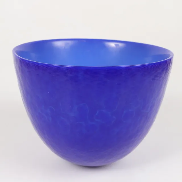 EVE ENGLUND. Skål, blått glas, Målerås, signerad.