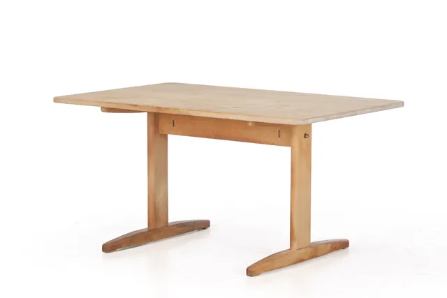 Børge Mogensen. Shaker dining table made of solid oak
